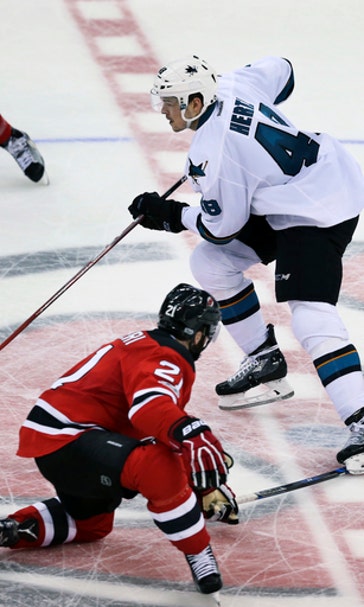 Brent Burns scores 2, Sharks beat Devils 4-1
